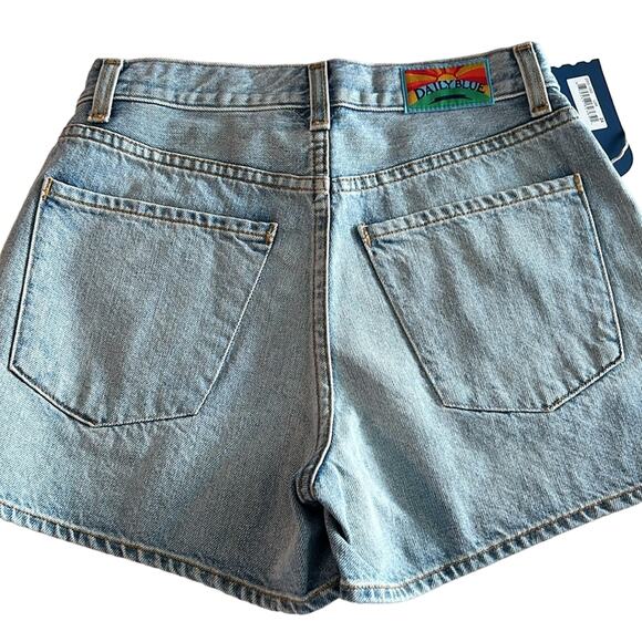 NWT $329 DAILY BLUE by ADRIANO GOLDSCHMIED denim shorts FREAKY 24 - Picture 3 of 12